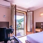 Hotel Osteria A Stalla Sischese & 3*