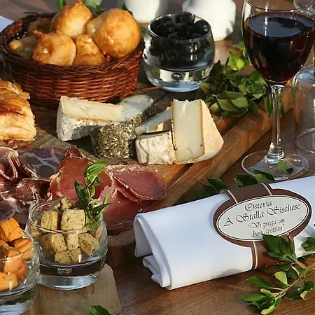 Hotel Osteria A Stalla Sischese & Sisco