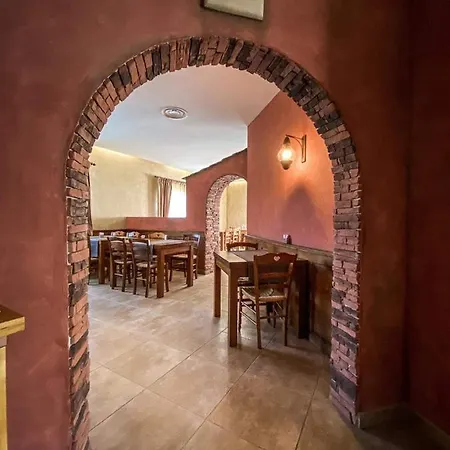 Hotel Osteria A Stalla Sischese 3*