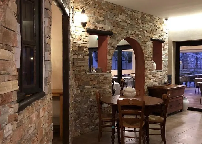 Osteria A Stalla Sischese & 3* Sisco